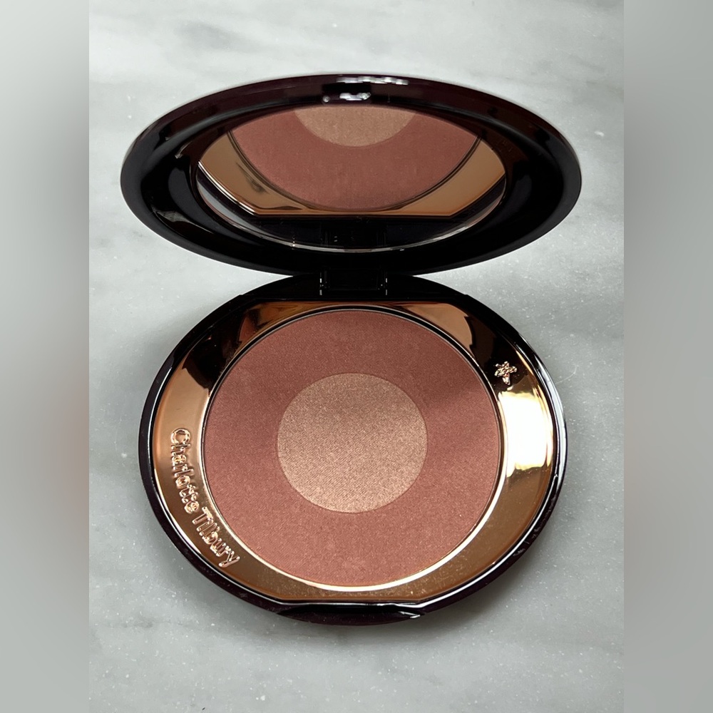 ✨NEW✨ Charlotte Tilbury - Cheek to Chic Blush in Pillow Talk